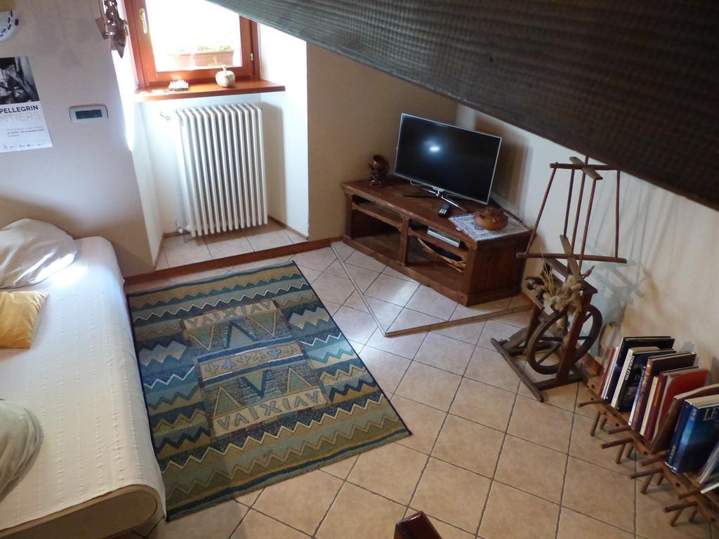 B&B Vecchio Torchio Di בארד מראה חיצוני תמונה